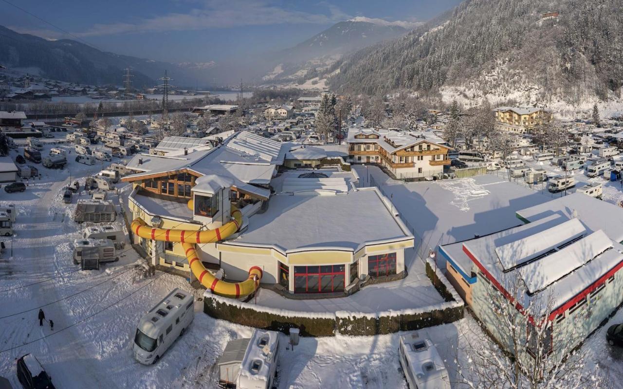 Mountainview Lodge - Chalet Im Zillertal Direkt Am 5 Sterne Campingplatz Aufenfeld Mit Hallenbad Und Sauna Aschau Im Zillertal Екстер'єр фото